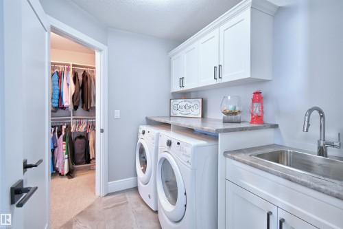 1146 Genesis Lake Boulevard, Stony Plain, AB - Indoor Photo Showing Laundry Room