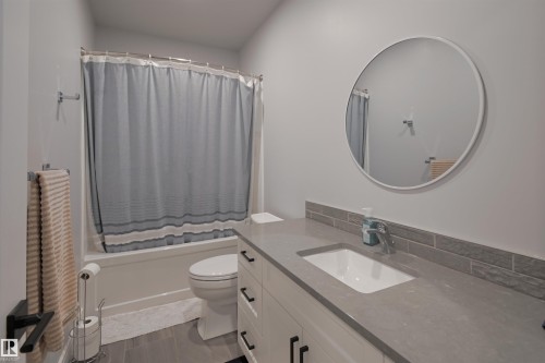 1146 Genesis Lake Boulevard, Stony Plain, AB - Indoor Photo Showing Bathroom