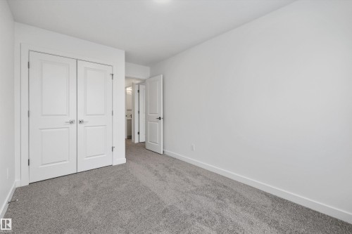 1315 11 Avenue, Edmonton, AB - Indoor Photo Showing Other Room