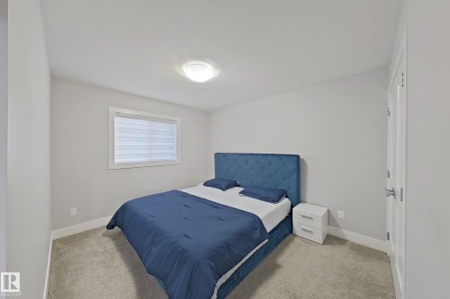 3107 13 Avenue, Edmonton, AB - Indoor Photo Showing Bedroom