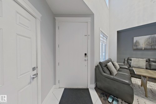 3107 13 Avenue, Edmonton, AB - Indoor Photo Showing Other Room