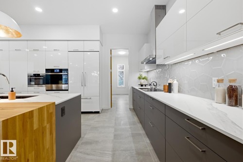 6619 123 Street Nw, Edmonton, AB - Indoor Photo Showing Kitchen