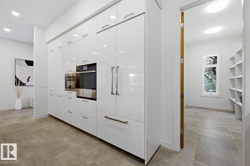 6619 123 Street Nw, Edmonton, AB - Indoor Photo Showing Other Room