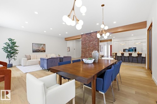 6619 123 Street Nw, Edmonton, AB - Indoor