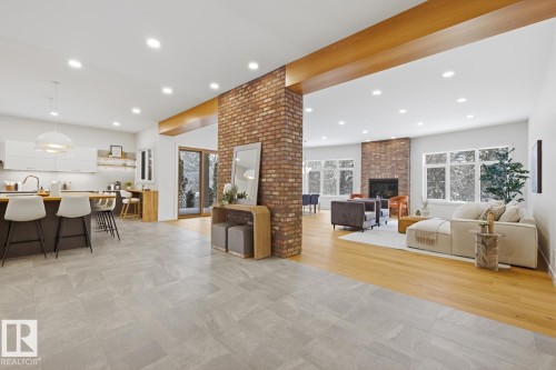 6619 123 Street Nw, Edmonton, AB - Indoor