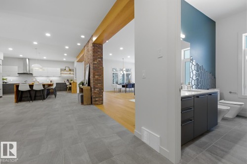 6619 123 Street Nw, Edmonton, AB - Indoor Photo Showing Other Room