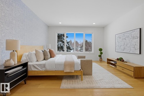 6619 123 Street Nw, Edmonton, AB - Indoor Photo Showing Bedroom