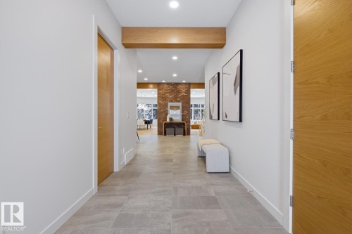 6619 123 Street Nw, Edmonton, AB - Indoor Photo Showing Other Room