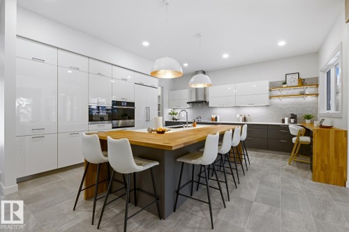 6619 123 Street Nw, Edmonton, AB - Indoor Photo Showing Other Room