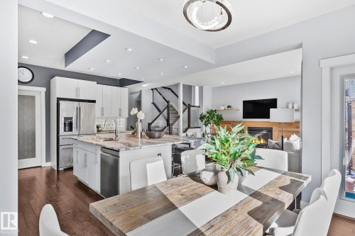 3721 Parker Crest, Edmonton, AB - Indoor Photo Showing Dining Room