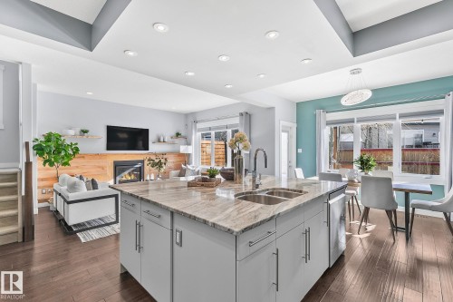 3721 Parker Crest, Edmonton, AB - Indoor Photo Showing Kitchen With Double Sink With Upgraded Kitchen