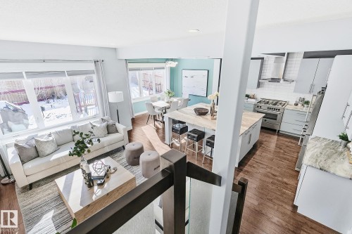 3721 Parker Crest, Edmonton, AB - Indoor Photo Showing Kitchen