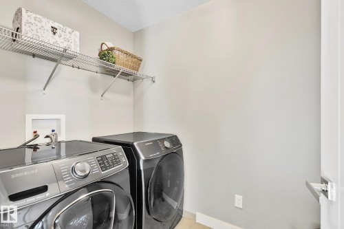 3721 Parker Crest, Edmonton, AB - Indoor Photo Showing Laundry Room