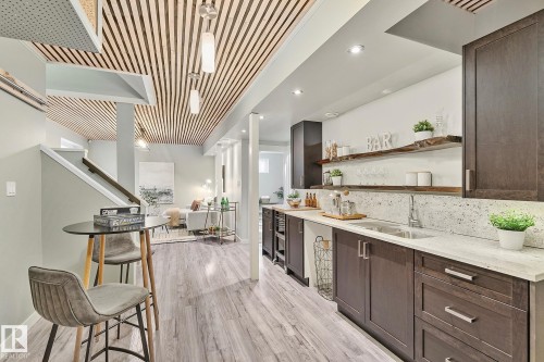 3721 Parker Crest, Edmonton, AB - Indoor