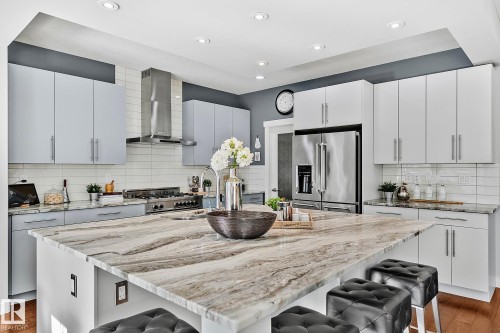 3721 Parker Crest, Edmonton, AB - Indoor Photo Showing Kitchen With Upgraded Kitchen