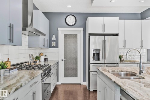 3721 Parker Crest, Edmonton, AB - Indoor Photo Showing Kitchen With Double Sink With Upgraded Kitchen