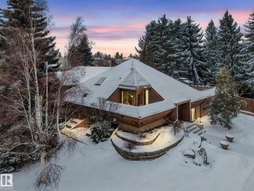 5807 185 Street  Edmonton, AB T6M 1Y1