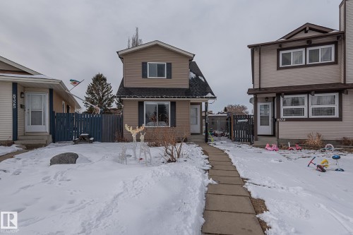 8326 157 Avenue  Edmonton, AB T5Z 2P7