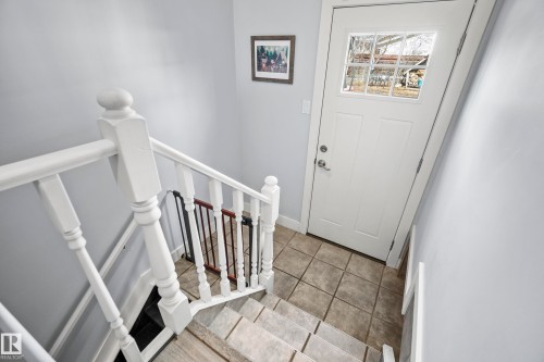 25 Oatway Drive, Stony Plain, AB - Indoor Photo Showing Other Room