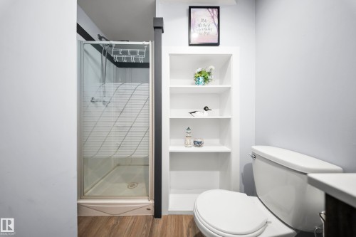 25 Oatway Drive, Stony Plain, AB - Indoor Photo Showing Bathroom
