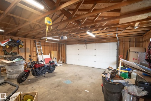 25 Oatway Drive, Stony Plain, AB - Indoor Photo Showing Garage