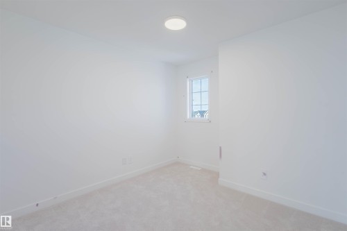 41 Chartres Close, St. Albert, AB - Indoor Photo Showing Other Room