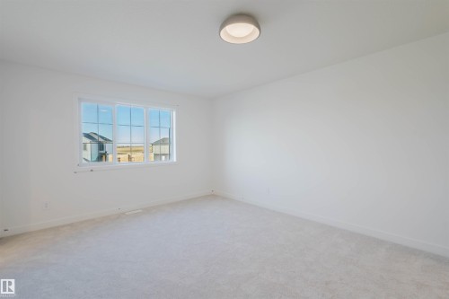 41 Chartres Close, St. Albert, AB - Indoor Photo Showing Other Room