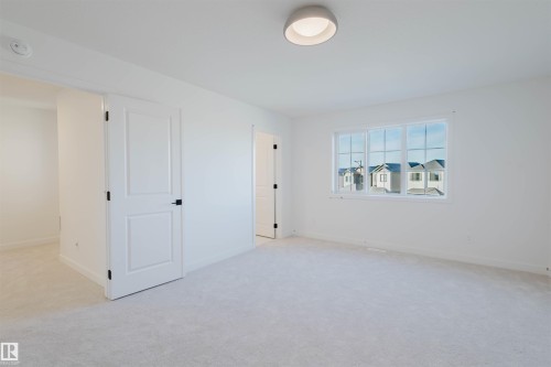 41 Chartres Close, St. Albert, AB - Indoor Photo Showing Other Room
