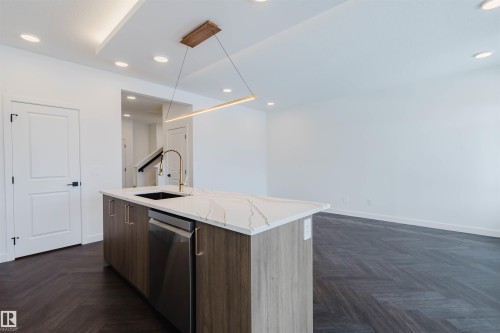 4116 208 Street, Edmonton, AB - Indoor Photo Showing Kitchen