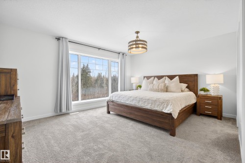 1663 Enright Way, Edmonton, AB - Indoor Photo Showing Bedroom