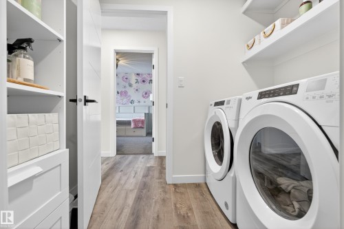 1663 Enright Way, Edmonton, AB - Indoor Photo Showing Laundry Room