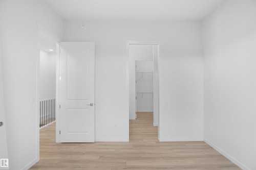 7513 Observer Lane, Edmonton, AB - Indoor Photo Showing Other Room