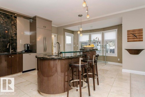11 Wellington Crescent, Edmonton, AB - Indoor Photo Showing Kitchen With Upgraded Kitchen