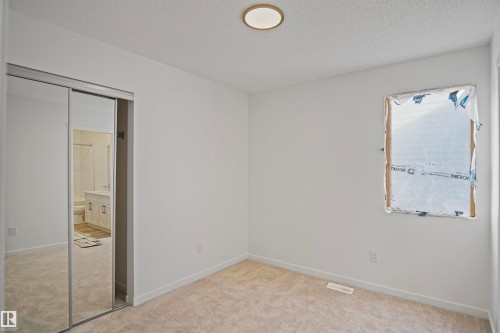 4205 Kinglet Drive, Edmonton, AB - Indoor Photo Showing Other Room