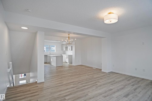 4205 Kinglet Drive, Edmonton, AB - Indoor Photo Showing Other Room