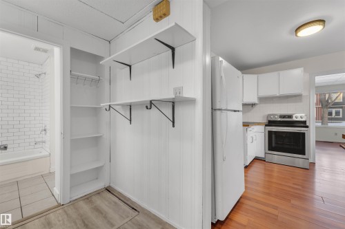 10657 64 Avenue, Edmonton, AB - Indoor With Storage