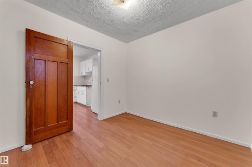 10657 64 Avenue, Edmonton, AB - Indoor Photo Showing Other Room