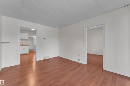 10657 64 Avenue, Edmonton, AB - Indoor Photo Showing Other Room