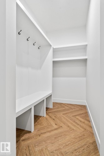 2904 1 Avenue, Edmonton, AB - Indoor