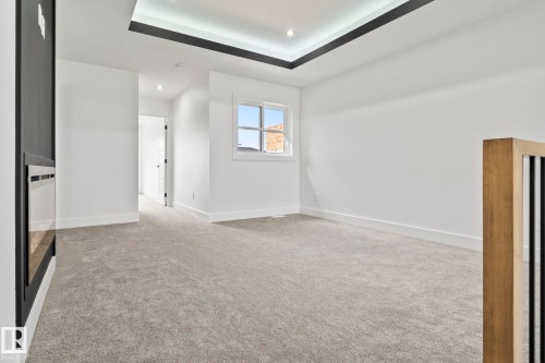 2904 1 Avenue, Edmonton, AB - Indoor Photo Showing Other Room