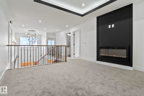 2904 1 Avenue, Edmonton, AB - Indoor Photo Showing Other Room