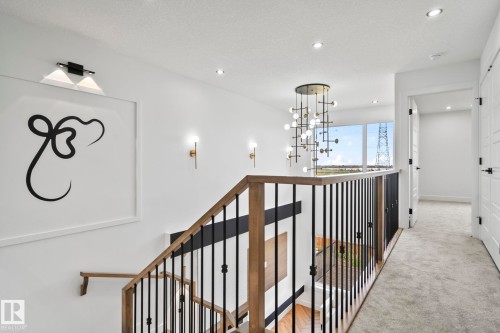 2904 1 Avenue, Edmonton, AB - Indoor Photo Showing Other Room