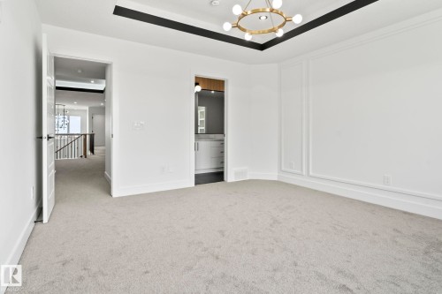 2904 1 Avenue, Edmonton, AB - Indoor Photo Showing Other Room