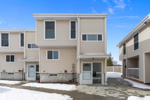 14462 56 Street  Edmonton, AB T5A 3R1