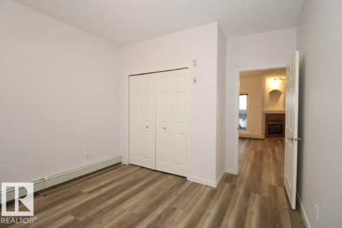 414 5280 Terwillegar Boulevard, Edmonton, AB - Indoor Photo Showing Other Room