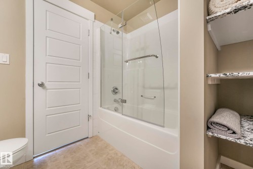 412 10518 113 Street, Edmonton, AB - Indoor Photo Showing Bathroom