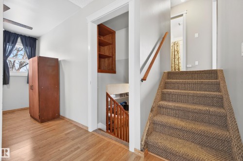4112 30 Avenue, Edmonton, AB - Indoor Photo Showing Other Room