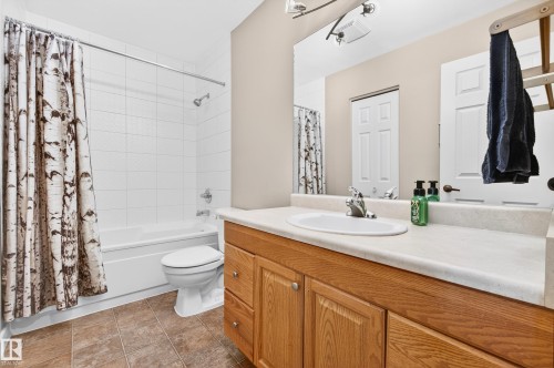 4112 30 Avenue, Edmonton, AB - Indoor Photo Showing Bathroom