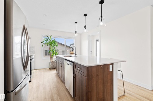 17651 49 Street, Edmonton, AB - Indoor Photo Showing Kitchen With Upgraded Kitchen