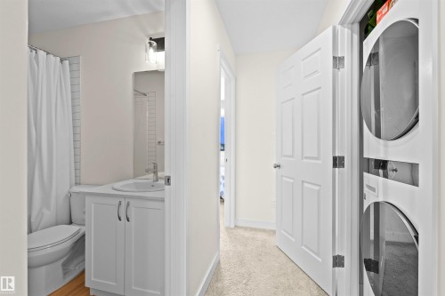 17651 49 Street, Edmonton, AB - Indoor Photo Showing Laundry Room